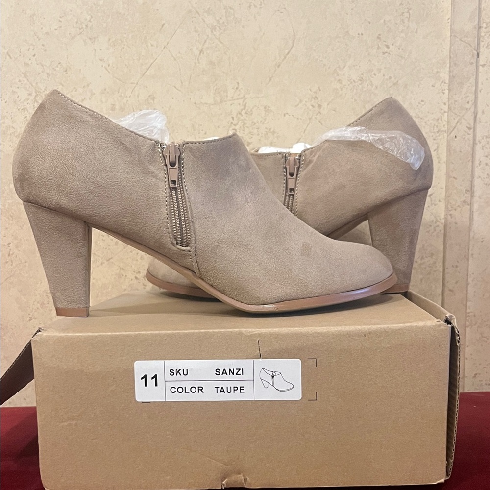 Women's Taupe Ankle Boots